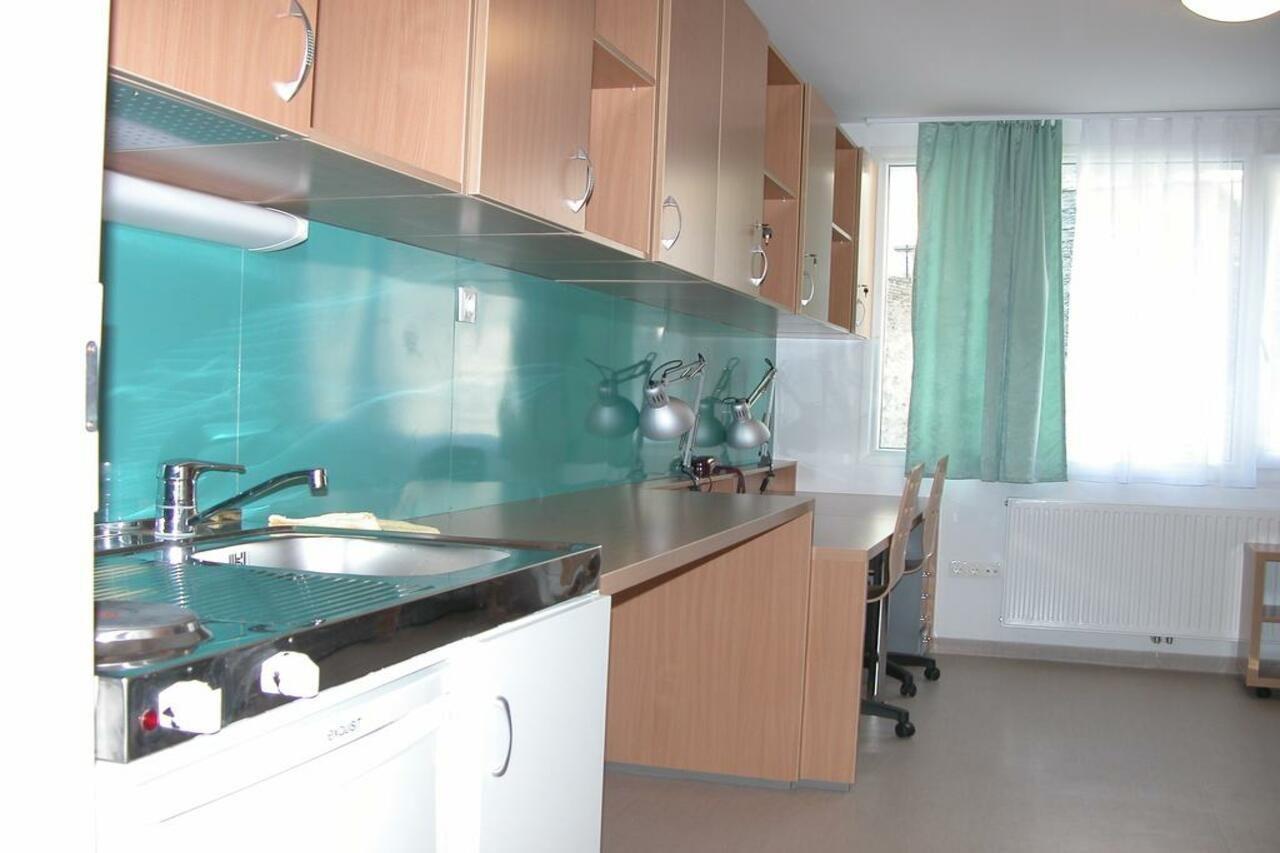 City Hostel Corvin Budapest Eksteriør billede
