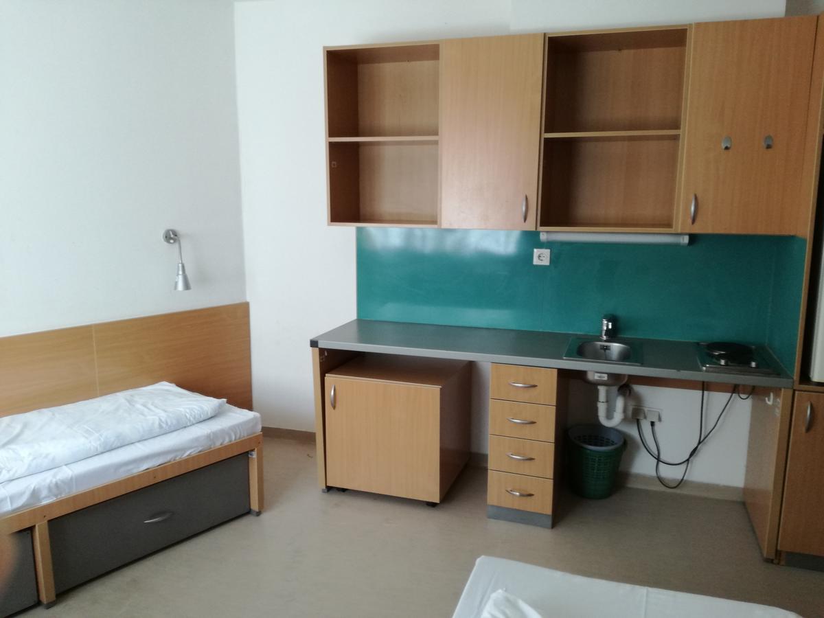 City Hostel Corvin Budapest Eksteriør billede